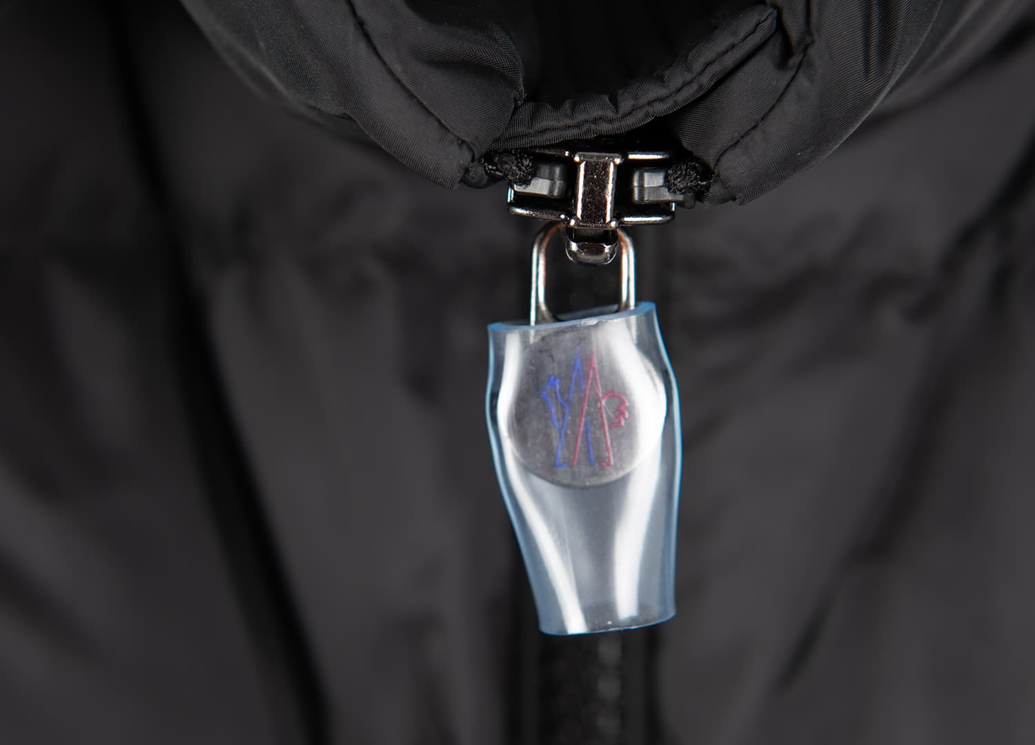 [MONCLER 몽클레르] 몽클레르 마야 패딩 자켓 상세