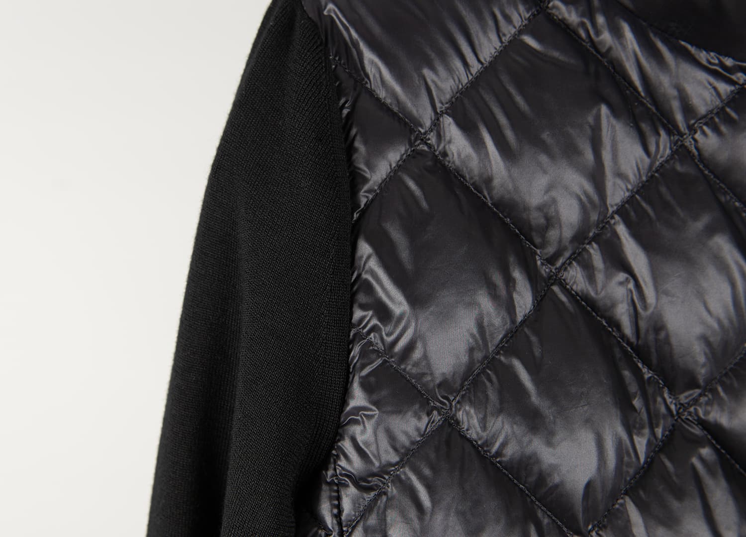 [MONCLER 몽클레르] 울 패딩 가디건 상세