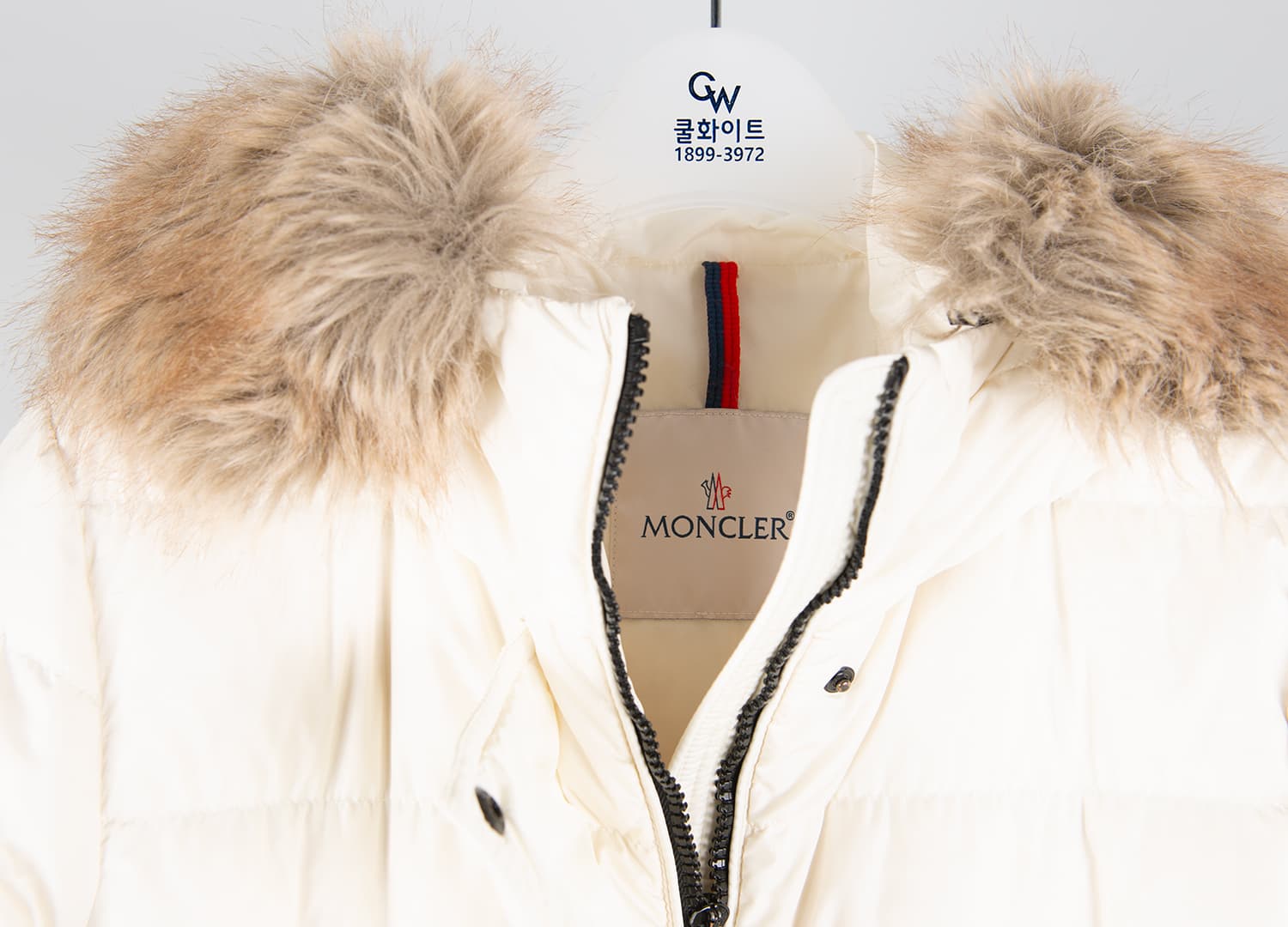 [MONCLER 몽클레르] 클로에 구스다운 상세