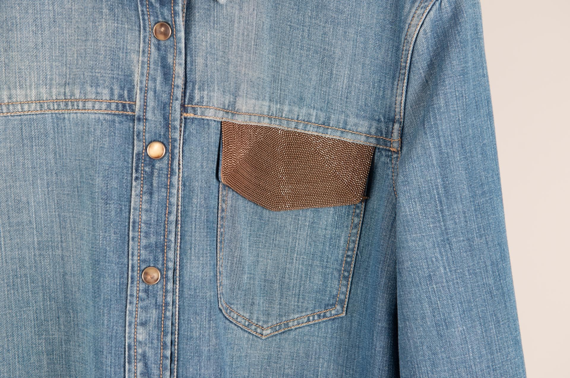 [Brunello Cucinelli 쿠치넬리] 데님 셔츠 상세
