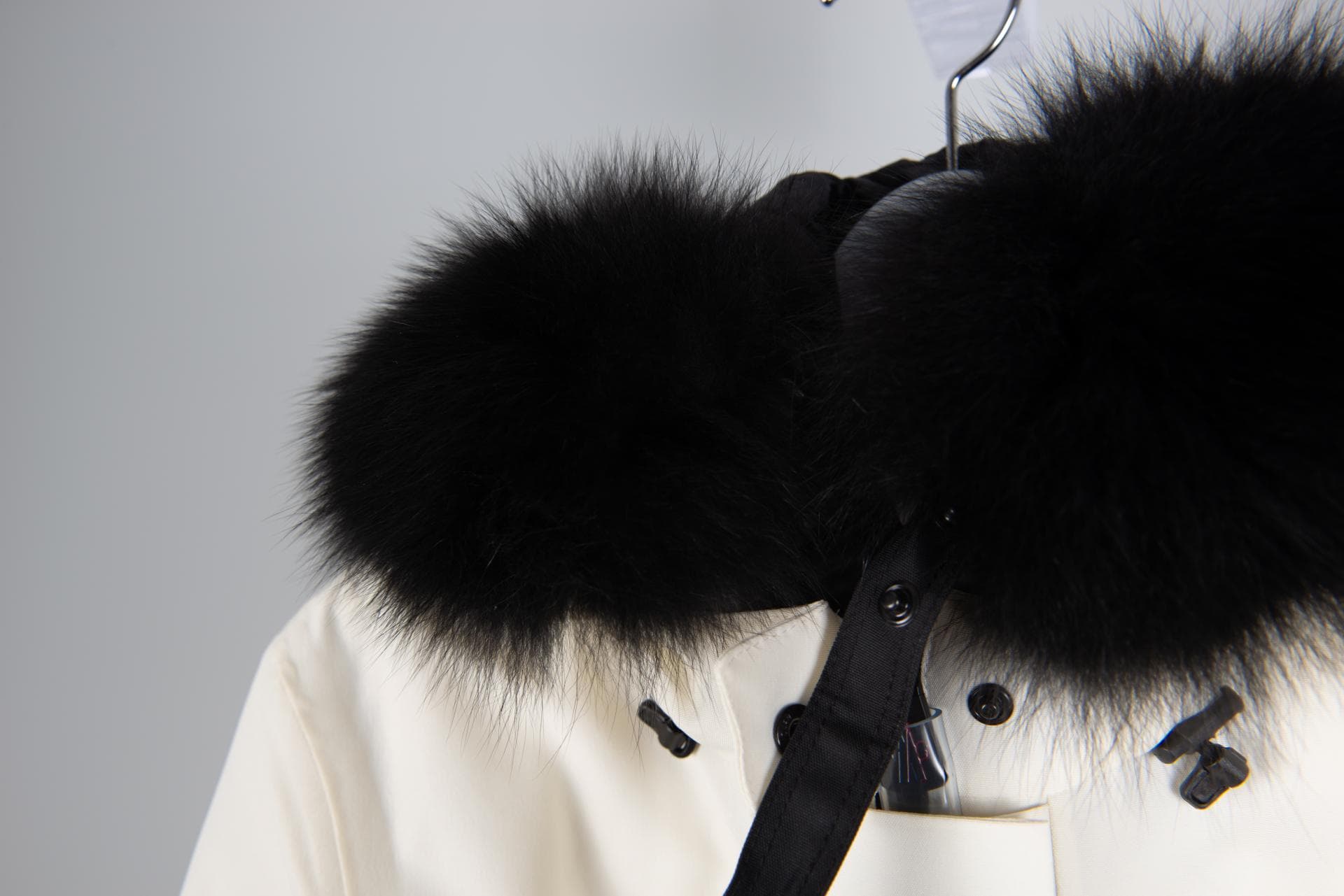 [MONCLER 몽클레르] 그레노블 라플란스 쇼트 다운 재킷 상세