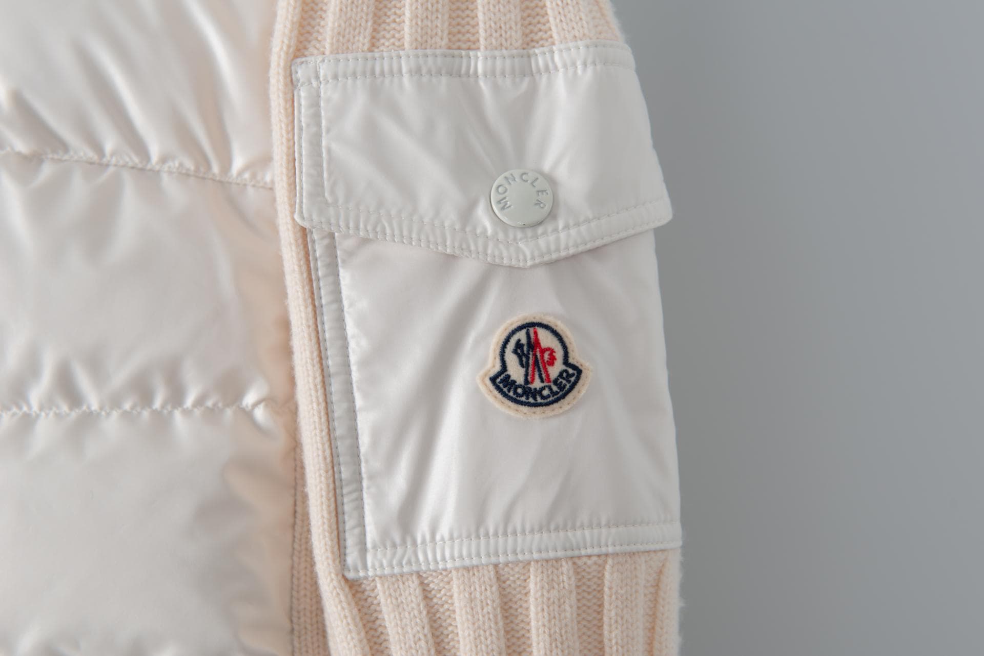 [MONCLER 몽클레르] 니트 패딩 상세