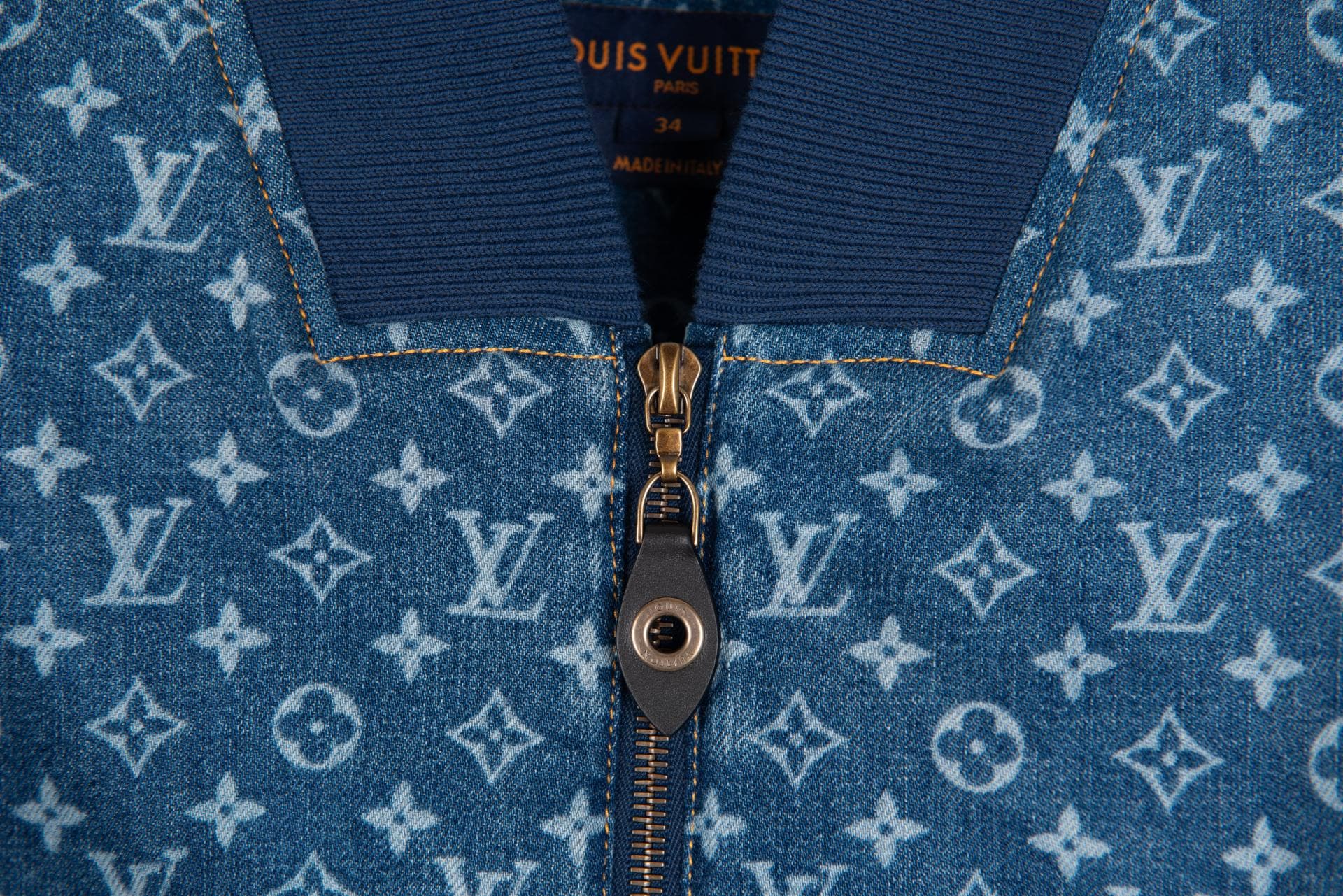 [Louis vuitton 루이비통] 모노그램 데님 보머 재킷 상세