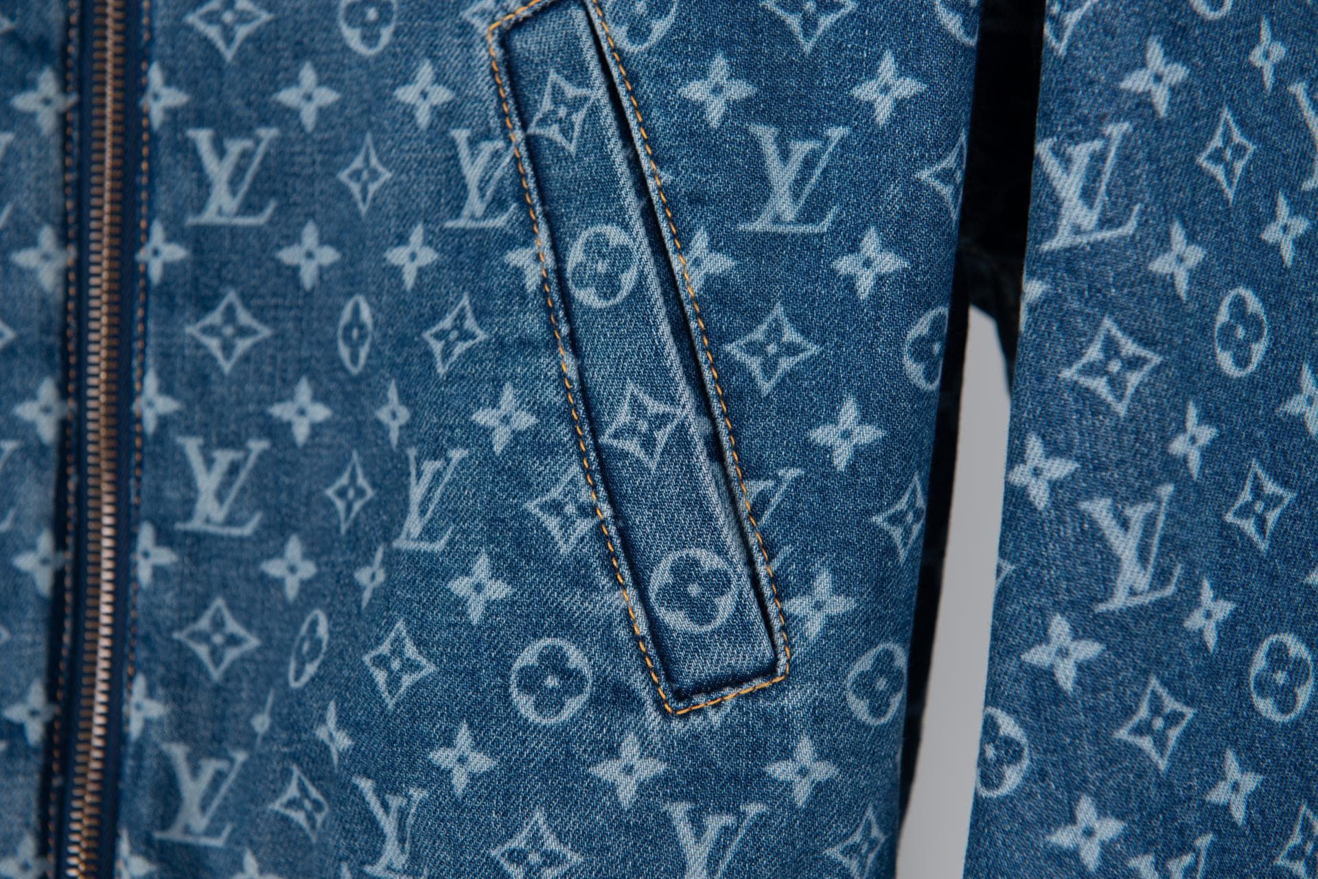 [Louis vuitton 루이비통] 모노그램 데님 보머 재킷 상세