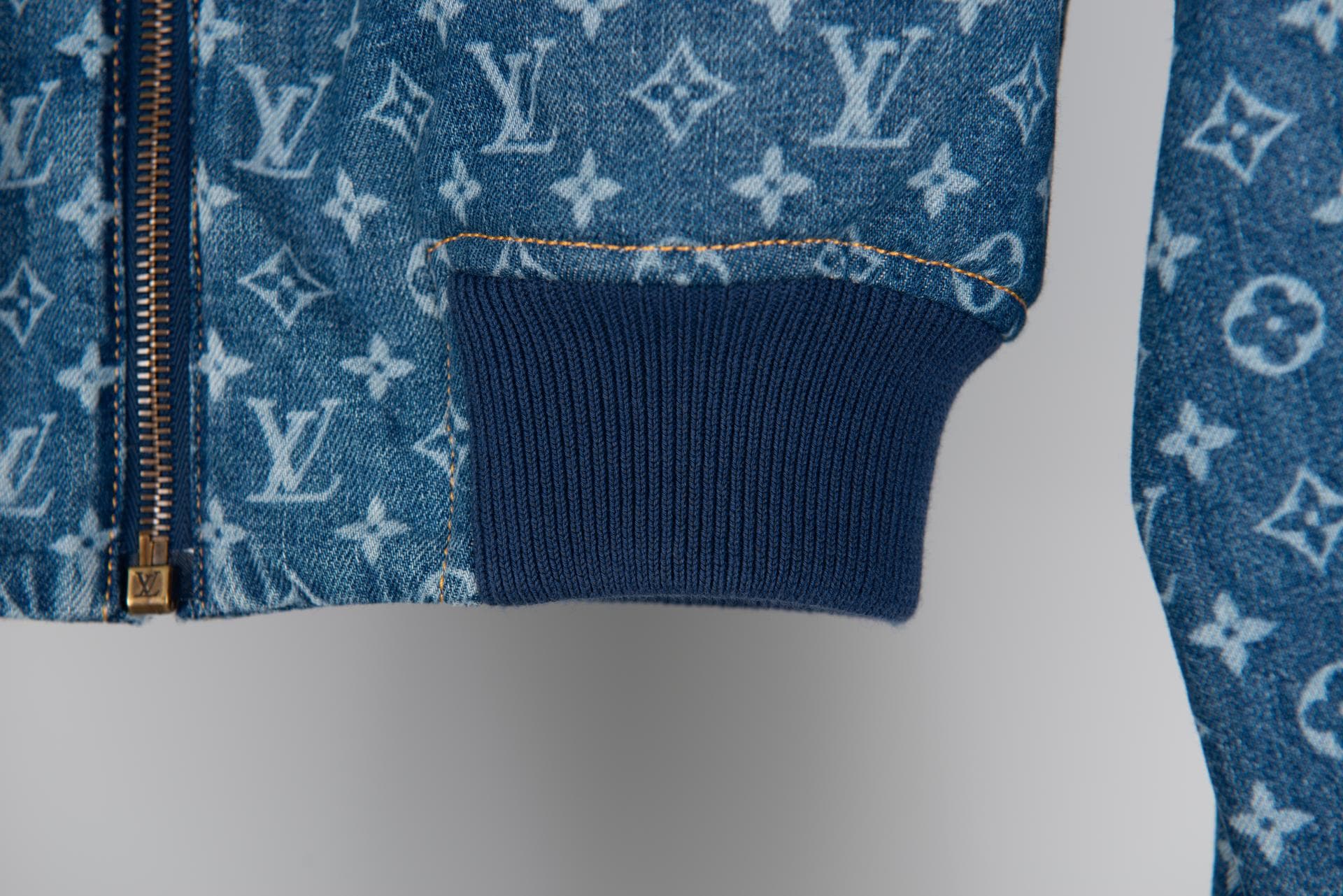 [Louis vuitton 루이비통] 모노그램 데님 보머 재킷 상세