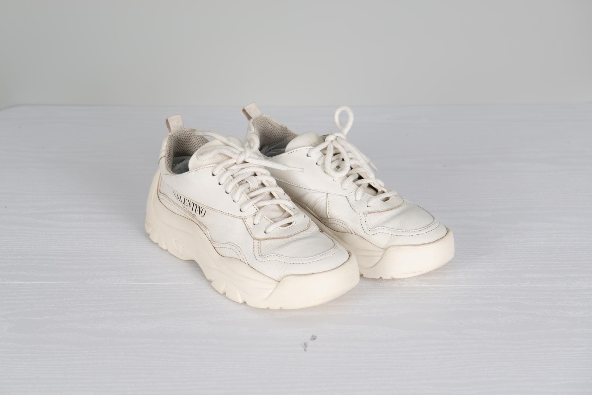 [VALENTINO 발렌티노] 검보이 스니커즈