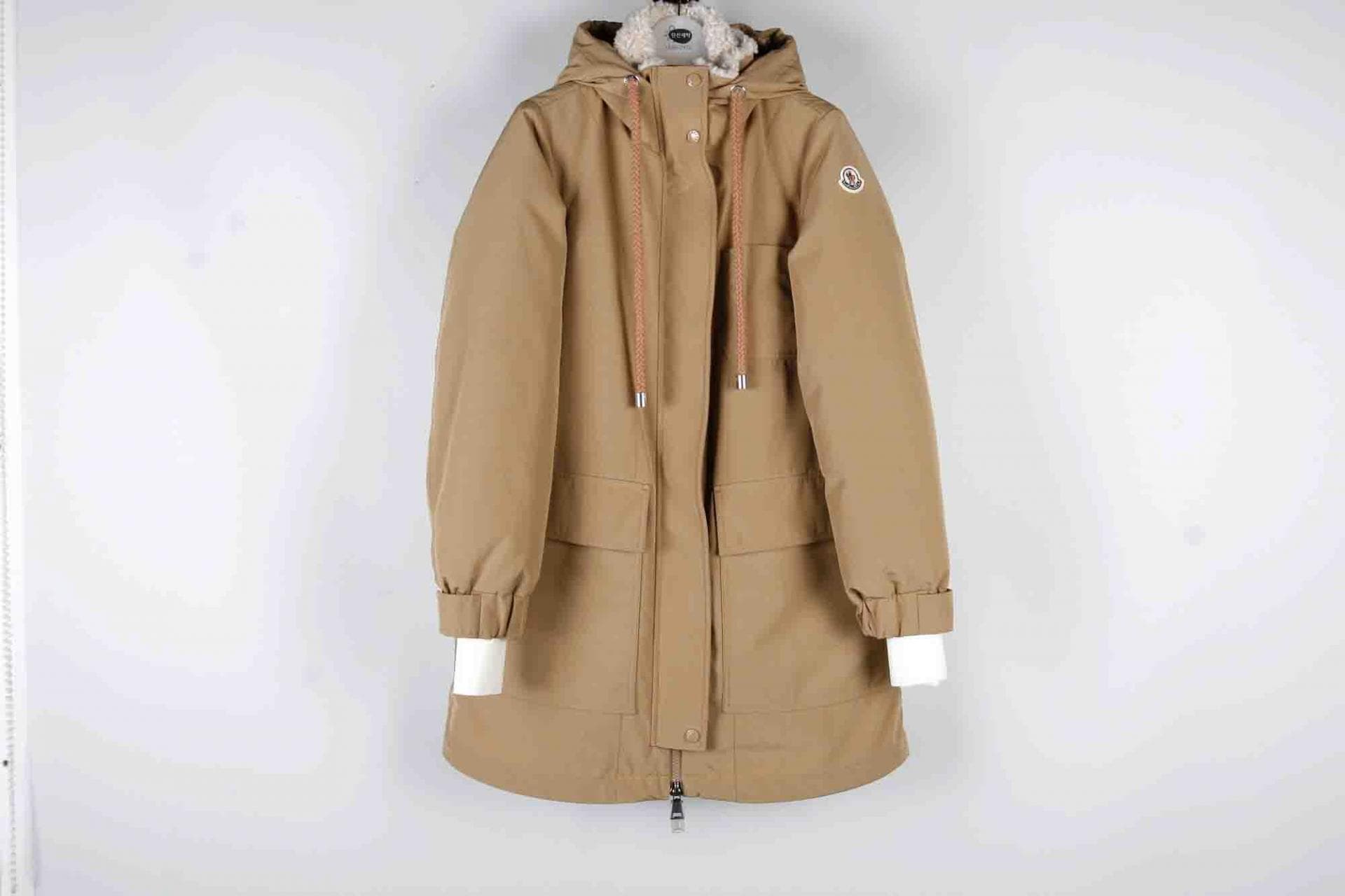 [MONCLER 몽클레르] Urpe 베이지 다운 코트