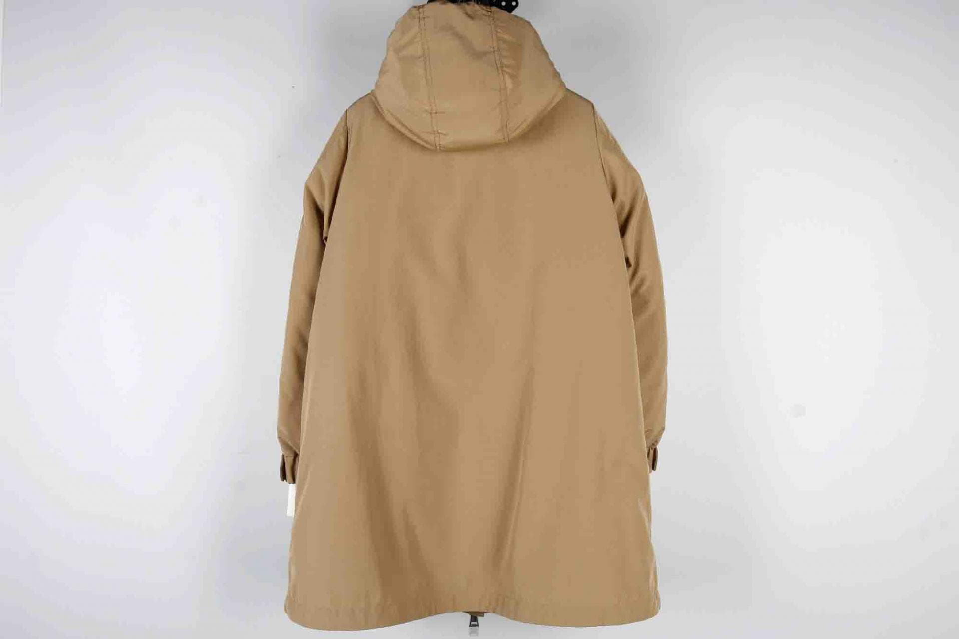 [MONCLER 몽클레르] Urpe 베이지 다운 코트 상세