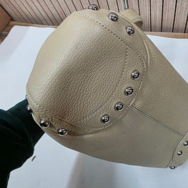 [TOD'S 토즈] 가방 고무 페블 교체 수선