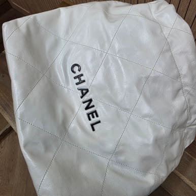 [CHANEL 샤넬] 버킷백 케어 상세