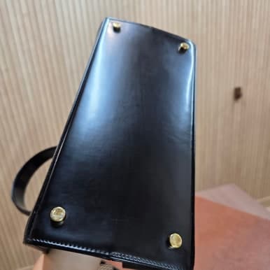 [FERRAGAMO 페레가모] 크리에이션 토트백 수선  상세