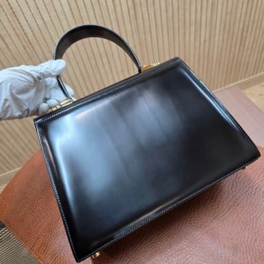 [FERRAGAMO 페레가모] 크리에이션 토트백 수선  상세