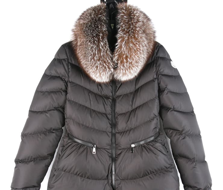 [MONCLER 몽클레르] 폭스퍼 장식 다운 코트 상세