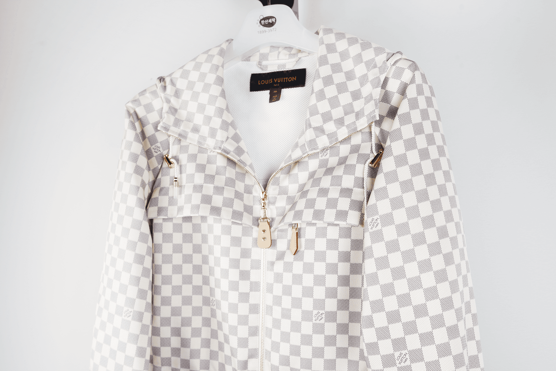 [LOUIS VUITTON 루이비통] 다미에 후드 파카 상세