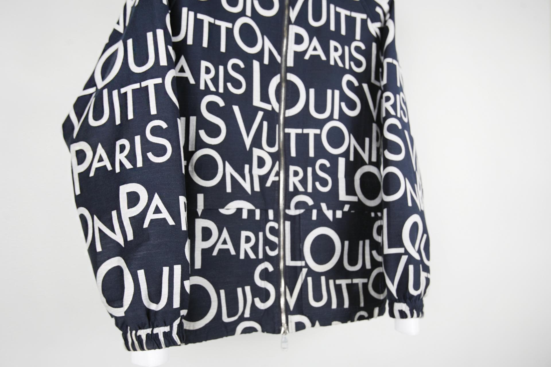[Louis Vuitton 루이비통] 패커블 블루종 상세