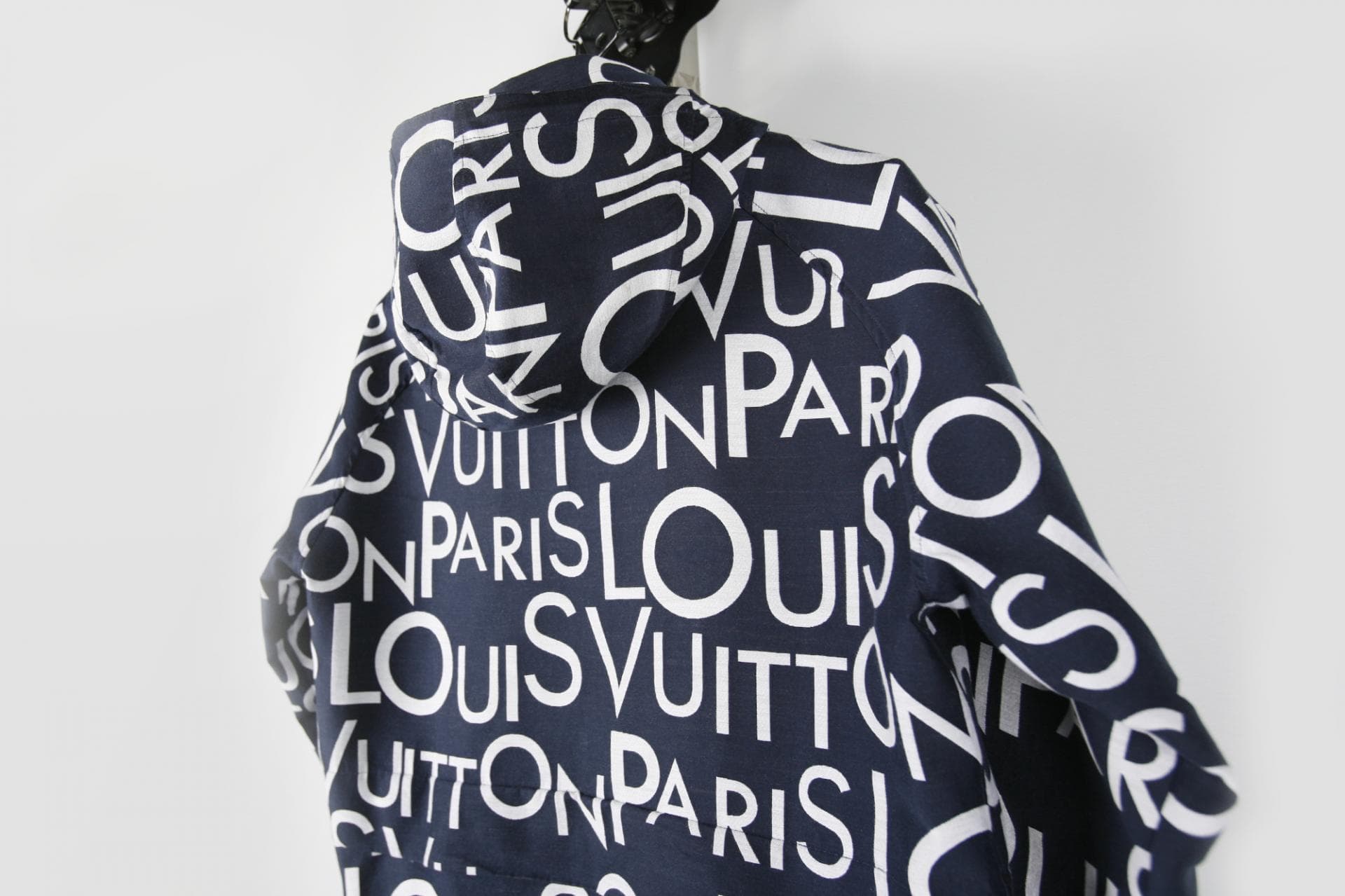 [Louis Vuitton 루이비통] 패커블 블루종 상세