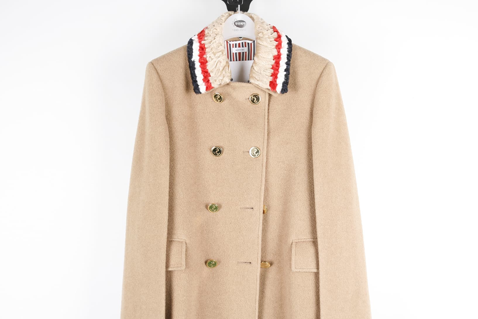 [ThomBrowne 톰브라운] 퍼 핀턱 케이프 상세