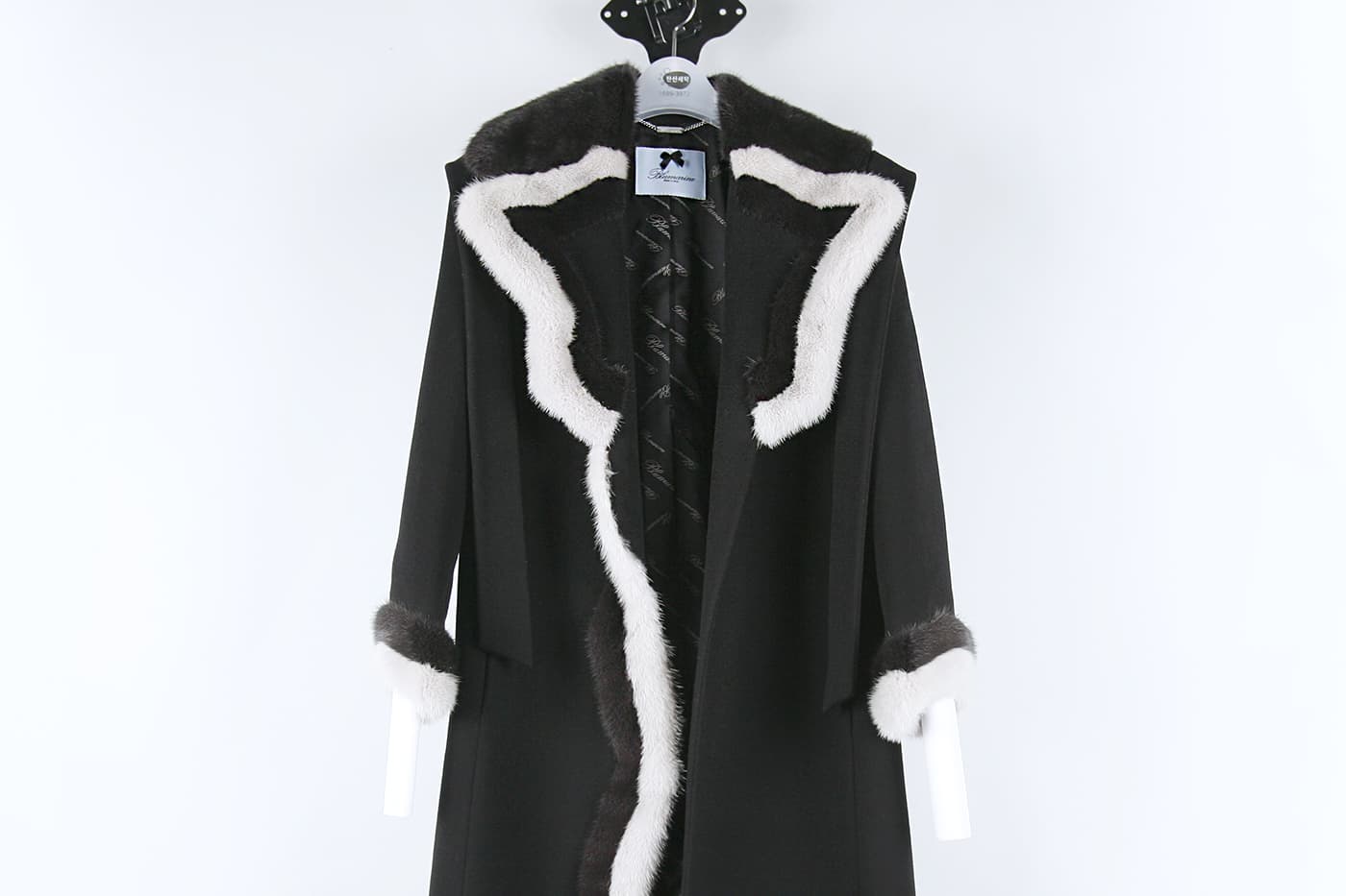 [Blumarine 블루마린] 퍼 장식 코트 상세