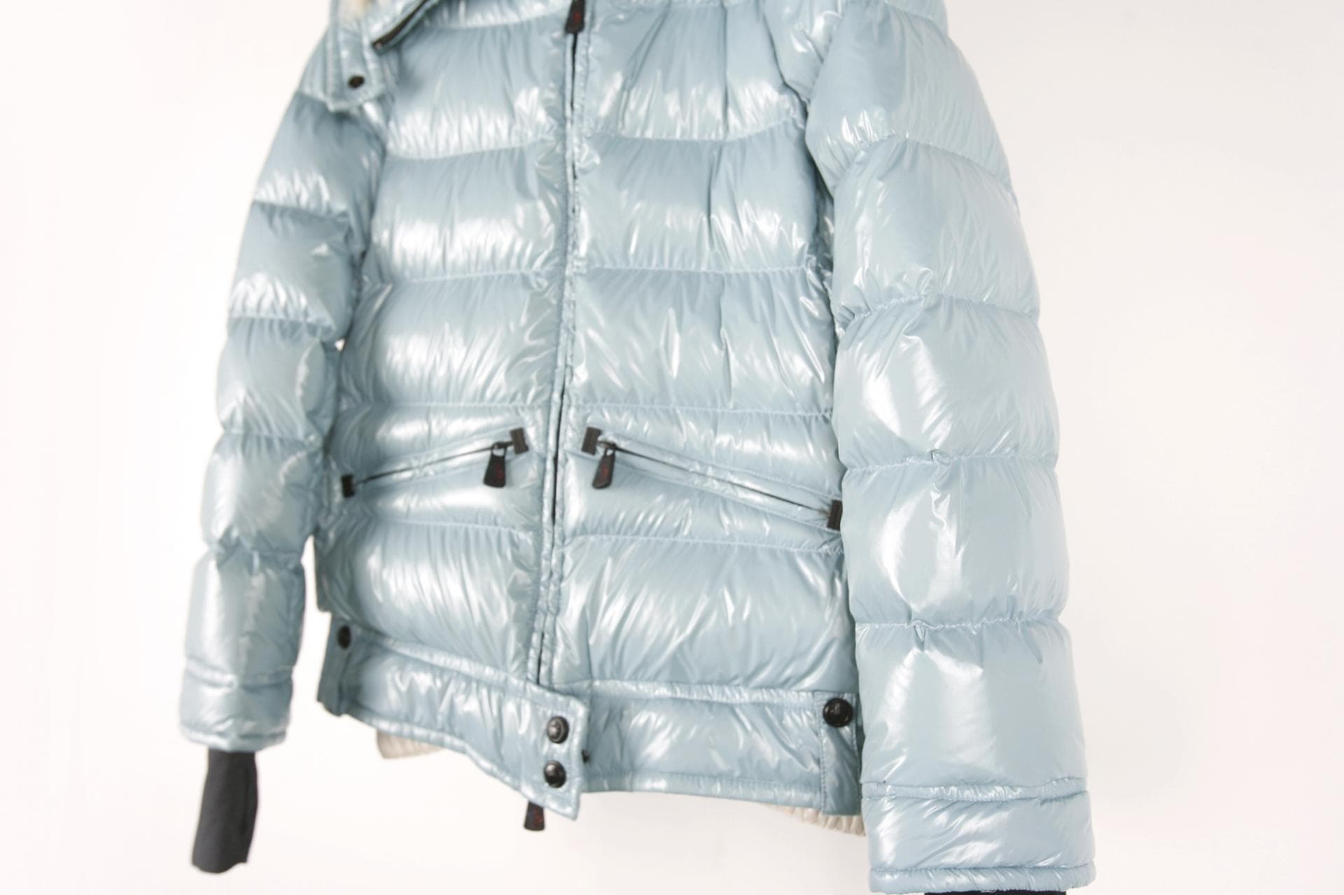 [Moncler 몽클레르] 퍼 트림 다운 자켓 상세