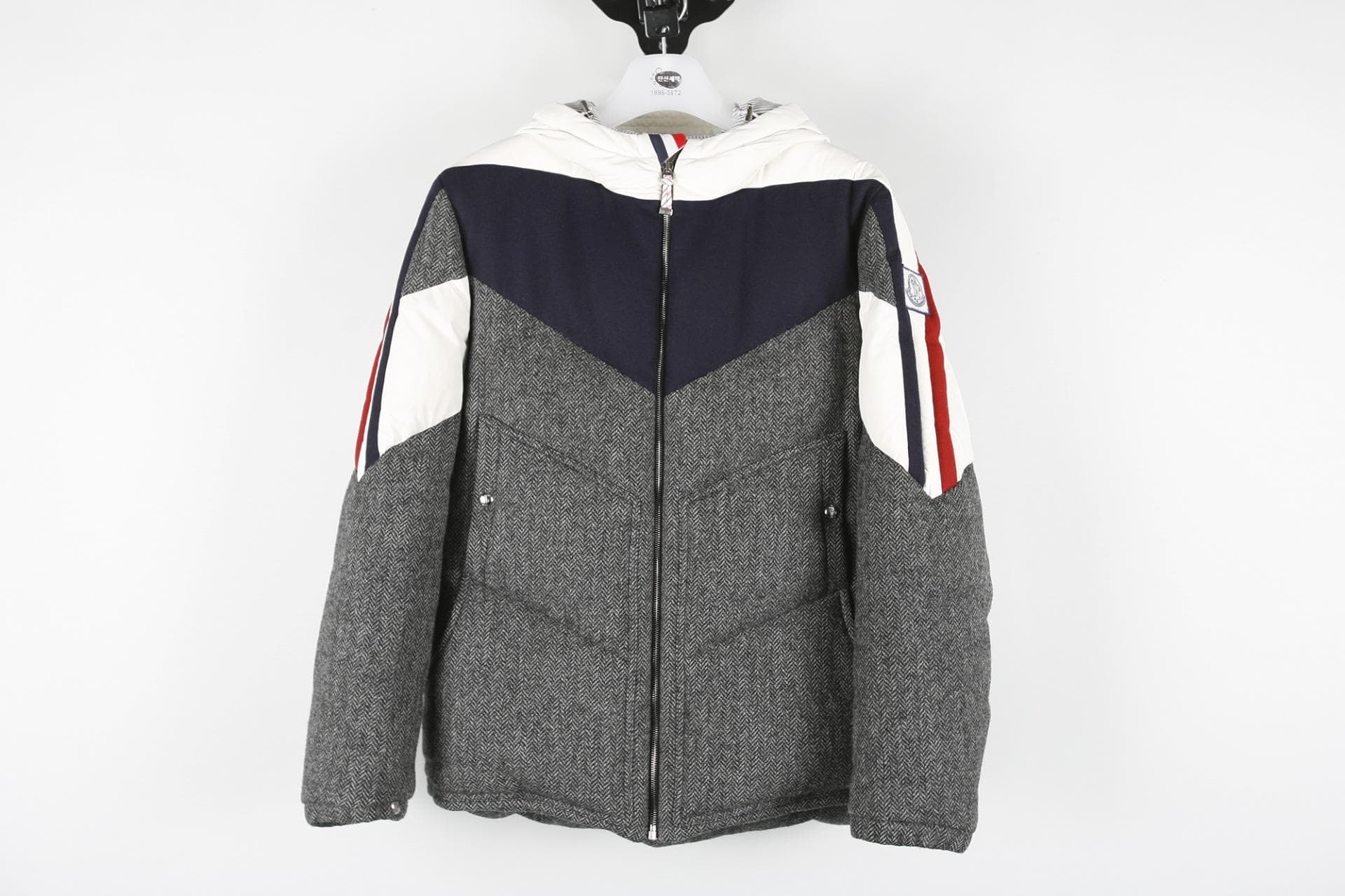 [Moncler 몽클레르] RWB 다운 자켓