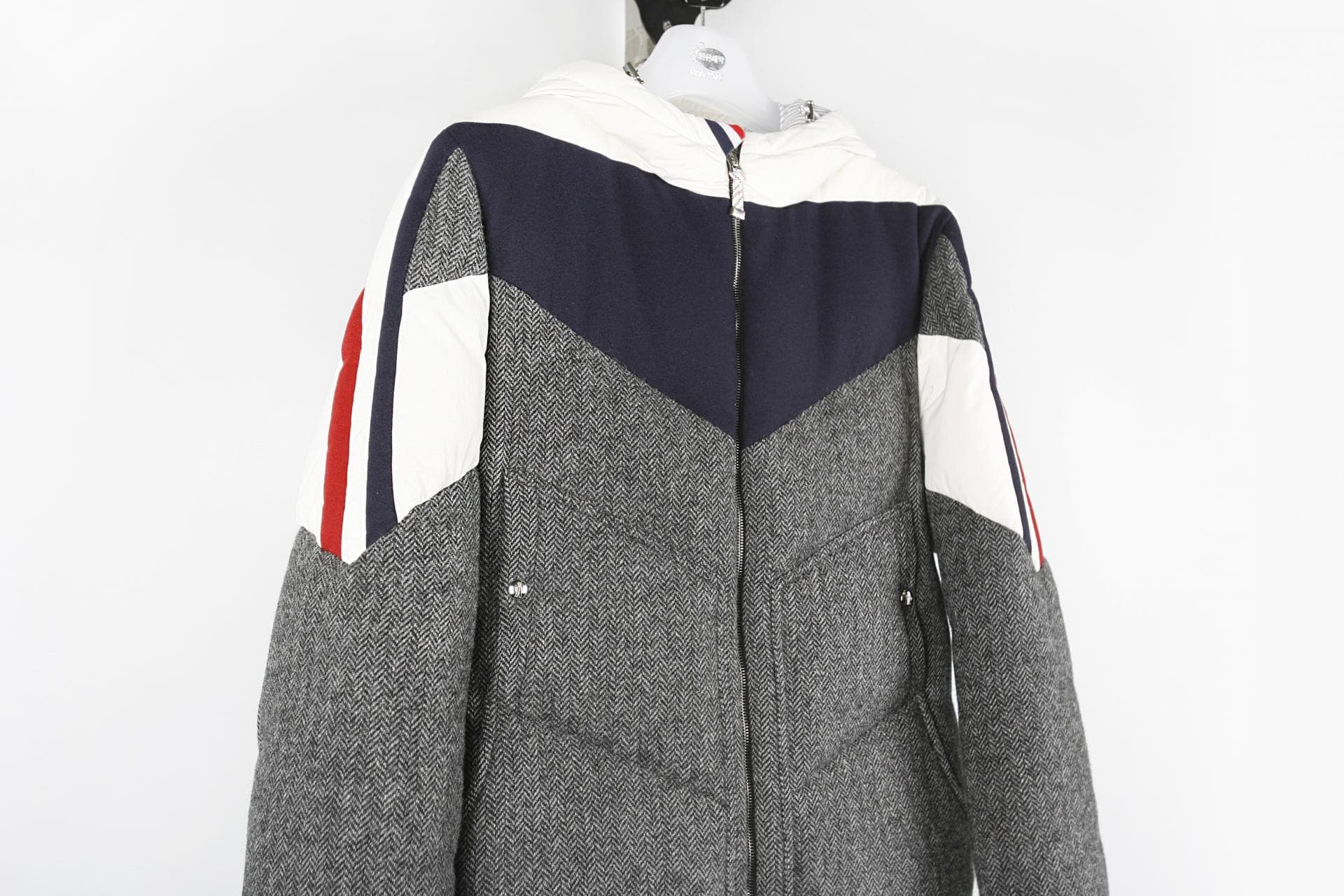 [Moncler 몽클레르] RWB 다운 자켓 상세