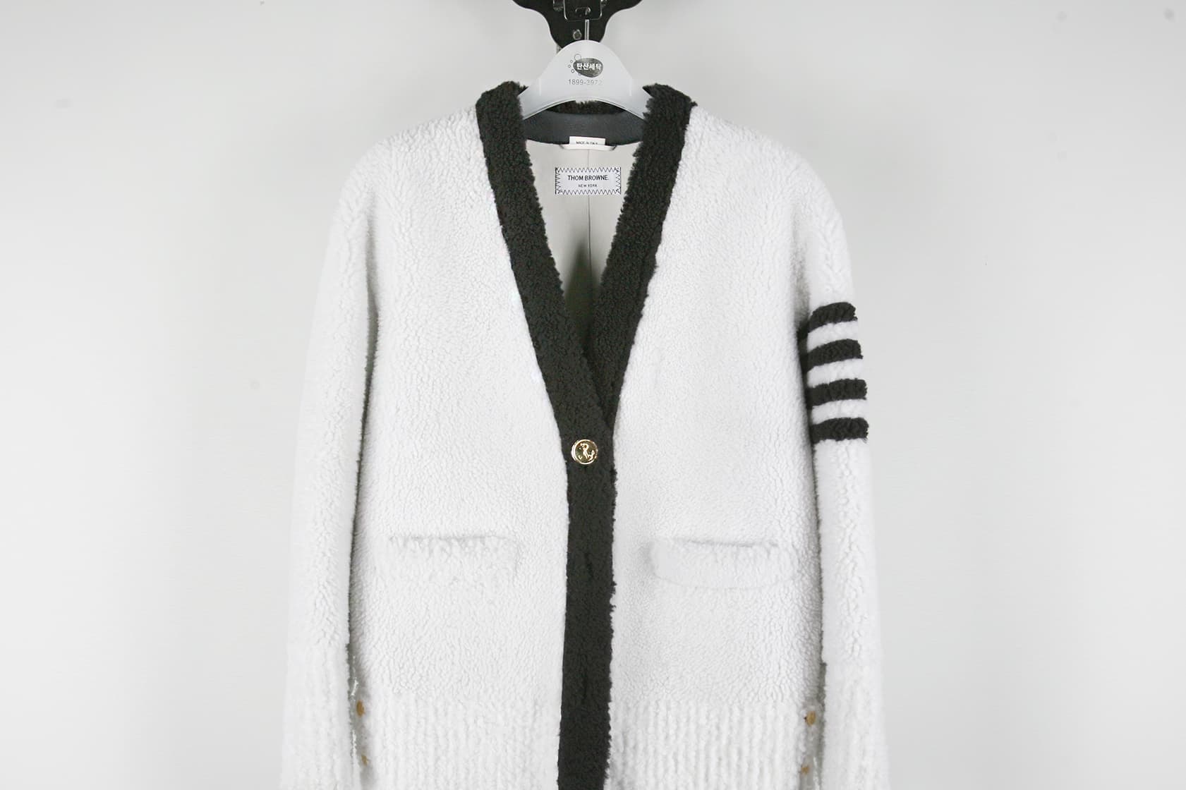 [Thom Browne 톰브라운] 시어링 가디건 상세