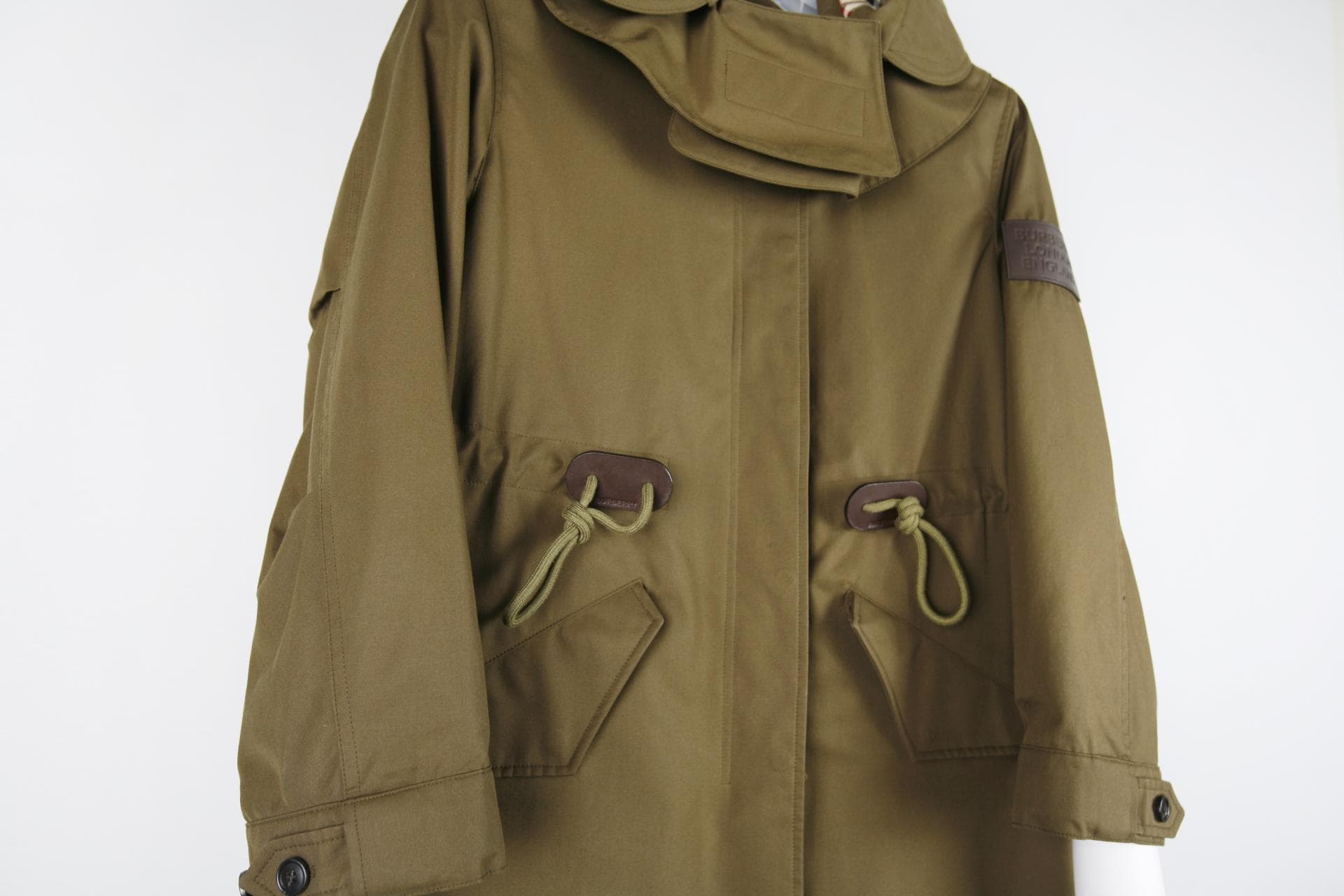 [BURBERRY 버버리] 사파리 코트 사례 상세