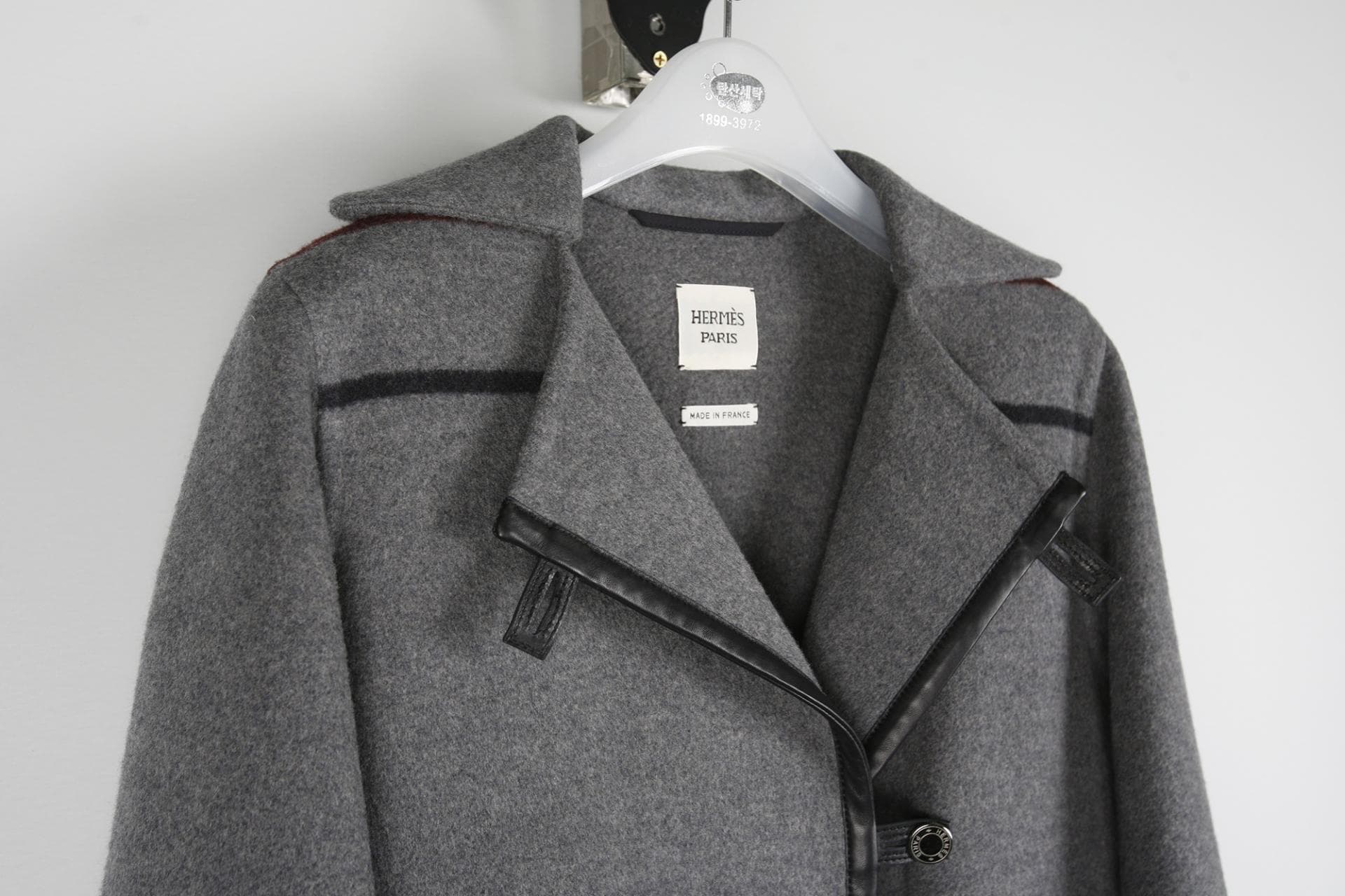 [Hermès 에르메스] 트렌치카라 자켓 상세