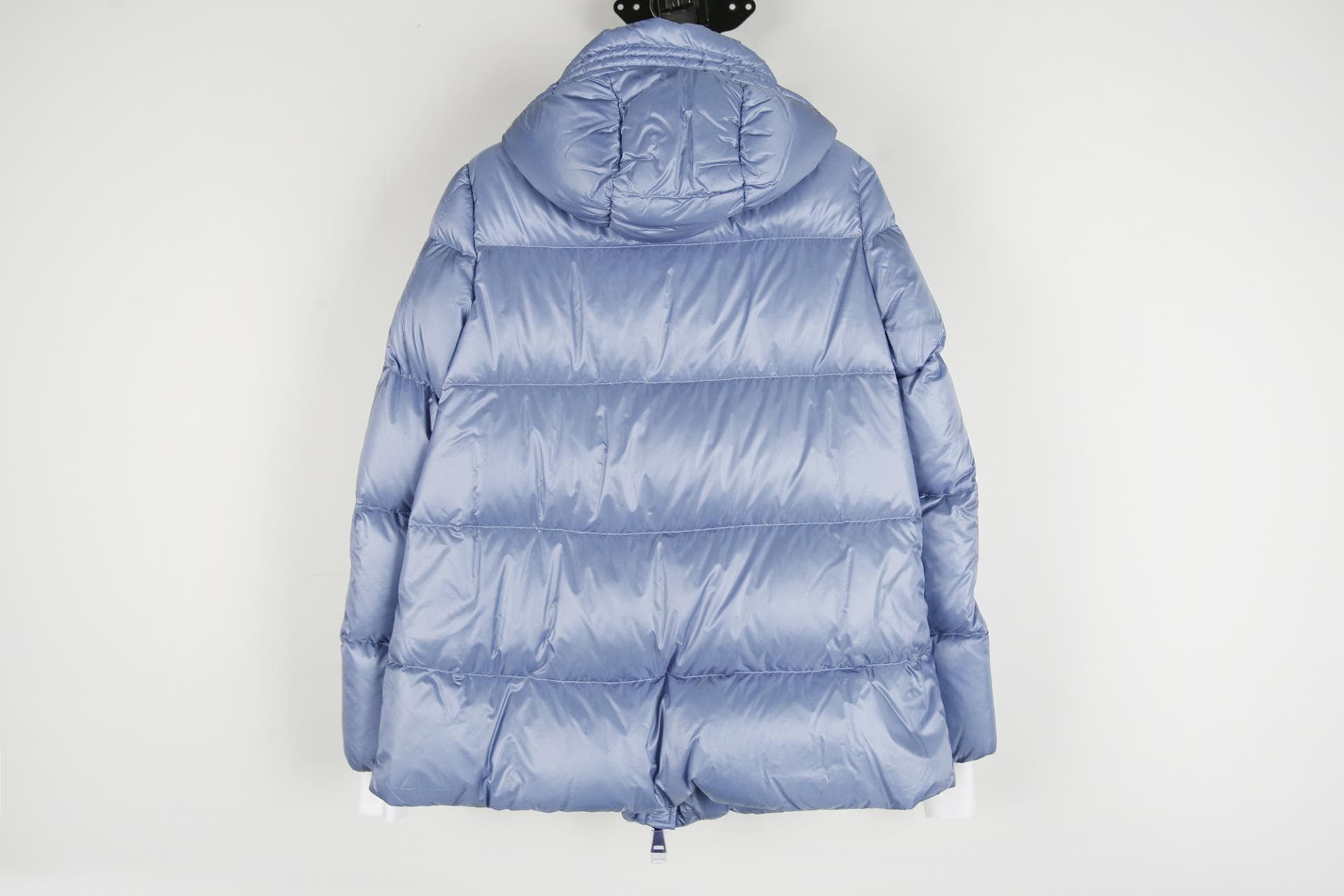 [Moncler 몽클레르] 블루 다운 점퍼 상세