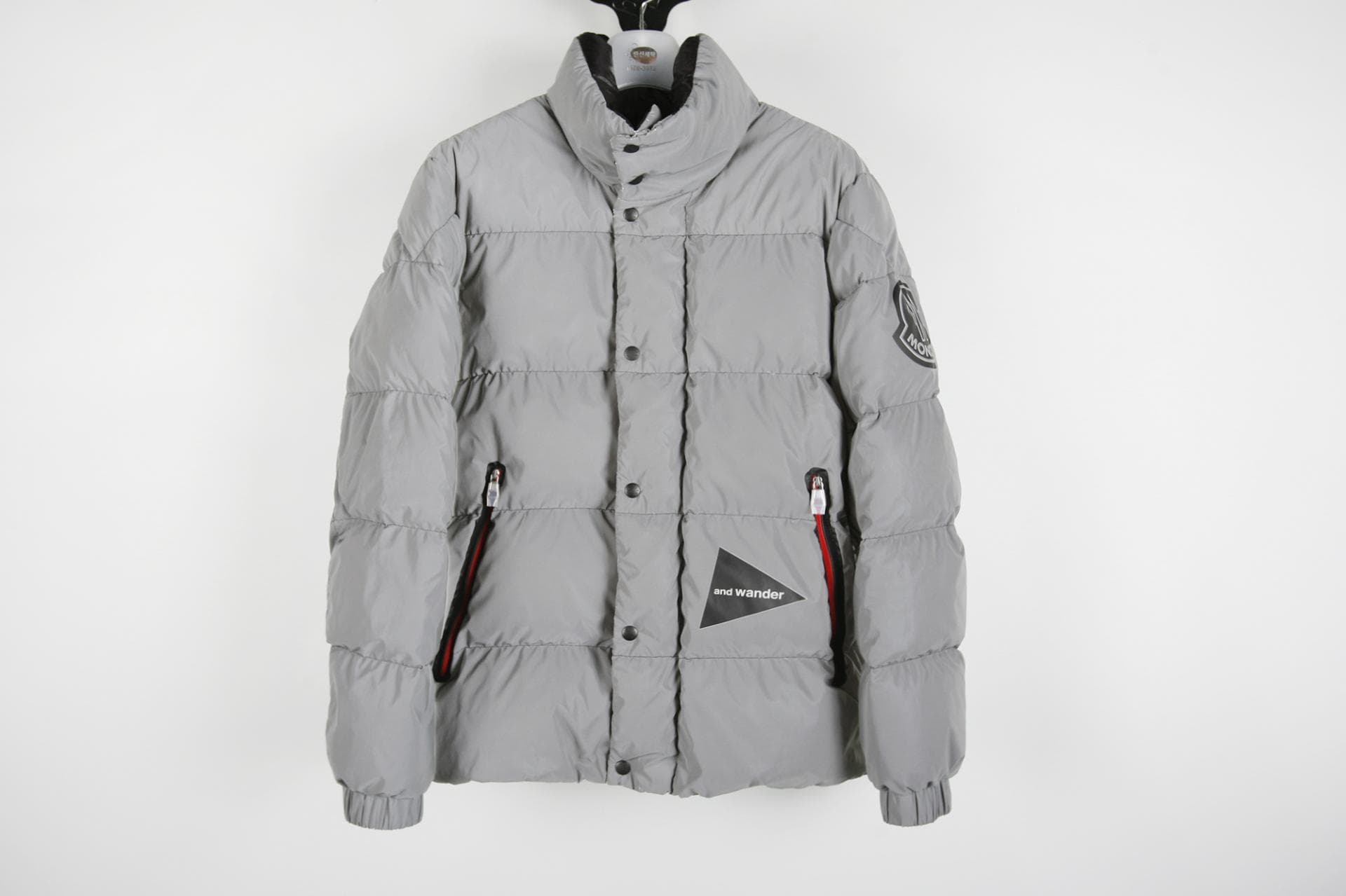 [Moncler 몽클레르] 리플렉시브 다운 점퍼