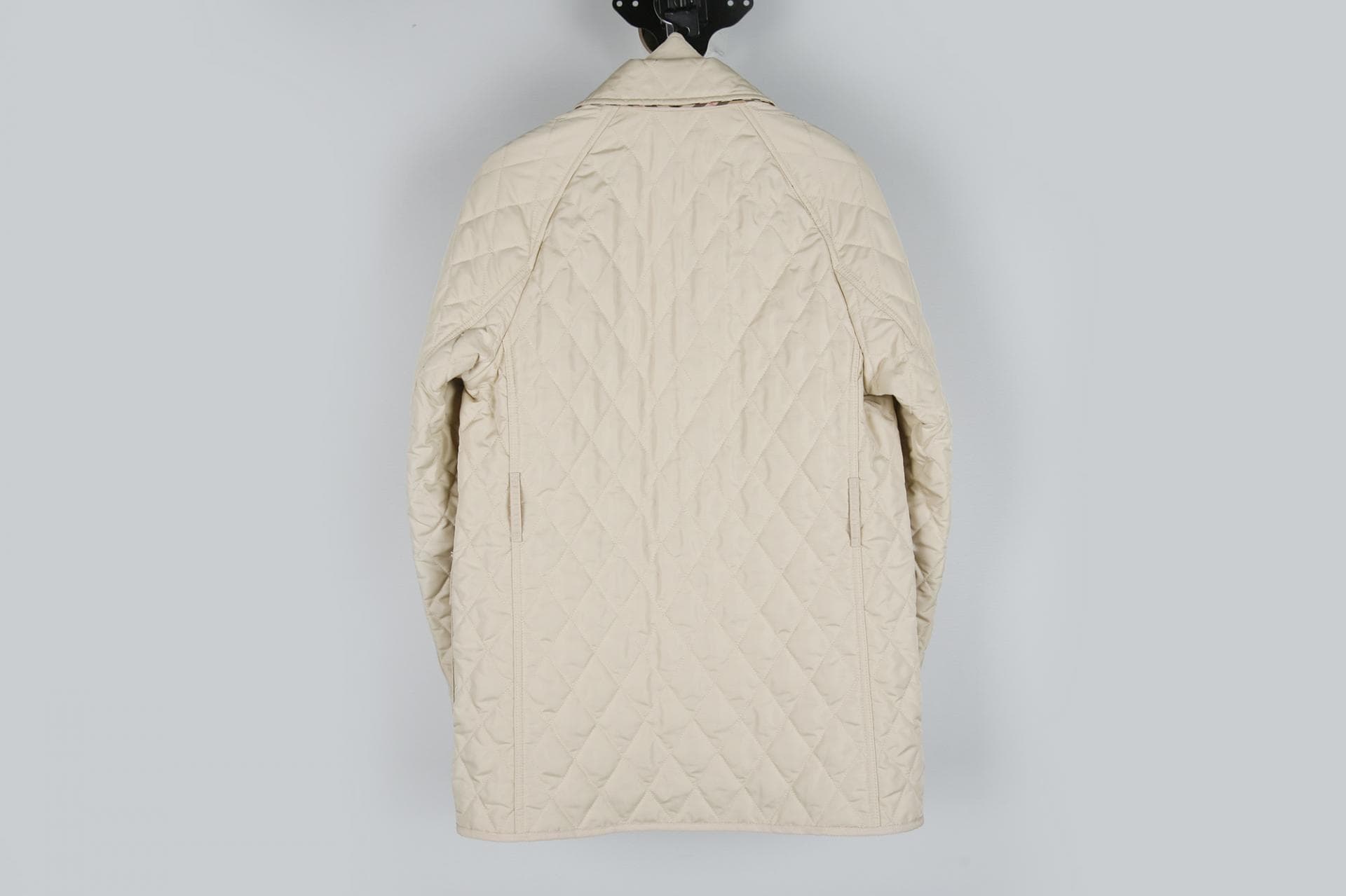 [BURBERRY 버버리] 퀼팅 코트 상세