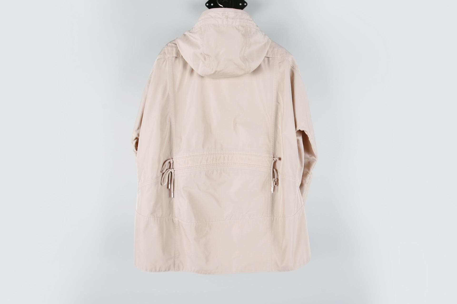 [Moncler 몽클레르] 스트링 후드 점퍼 상세