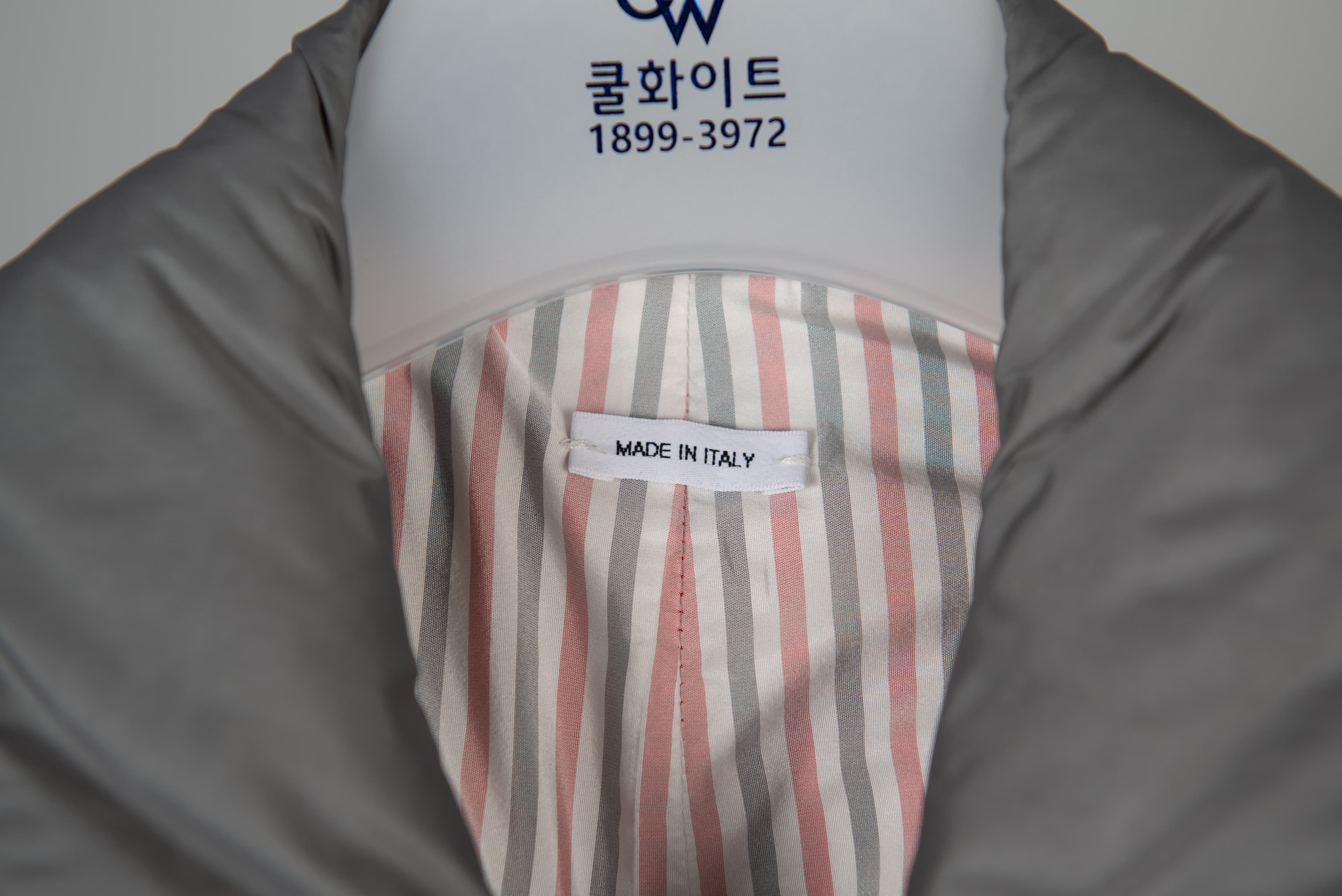 [THOM BROWNE 톰브라운] 롱 다운 코트 상세