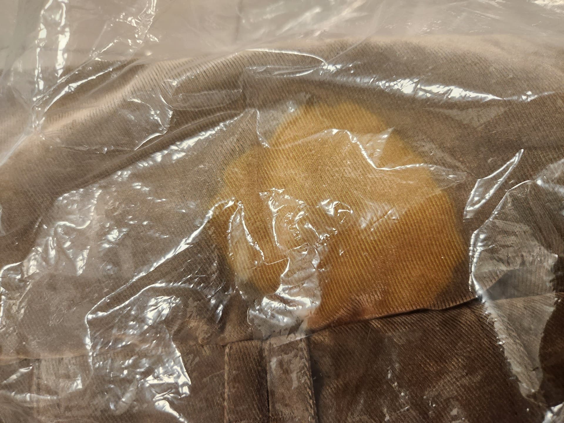 점퍼 카라 뒷부분 오염 대표 사진
